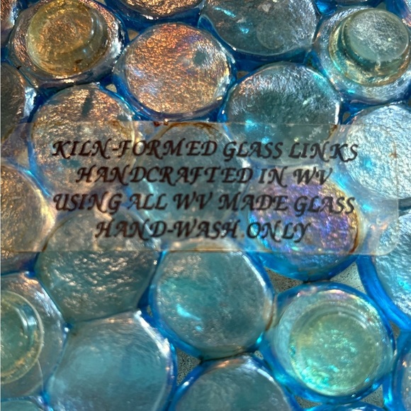 Kiln-Formed Glass Links Handcrafted in WV - Picture 4 of 6